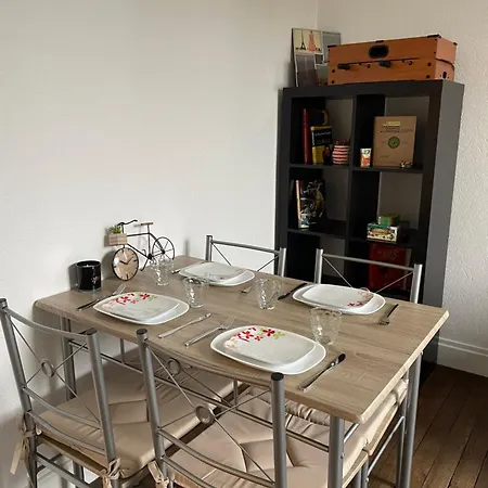 Logement Calme + Stationnement Troyes Exterior photo