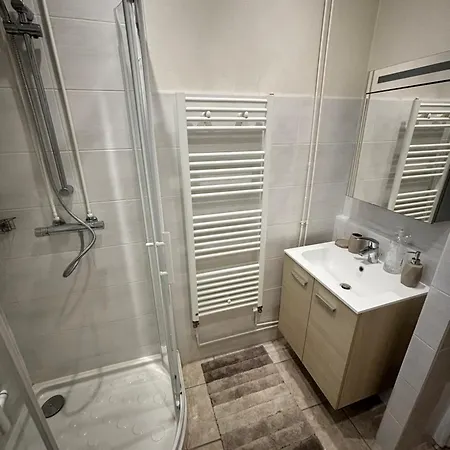 Logement Calme + Stationnement Troyes Exterior photo