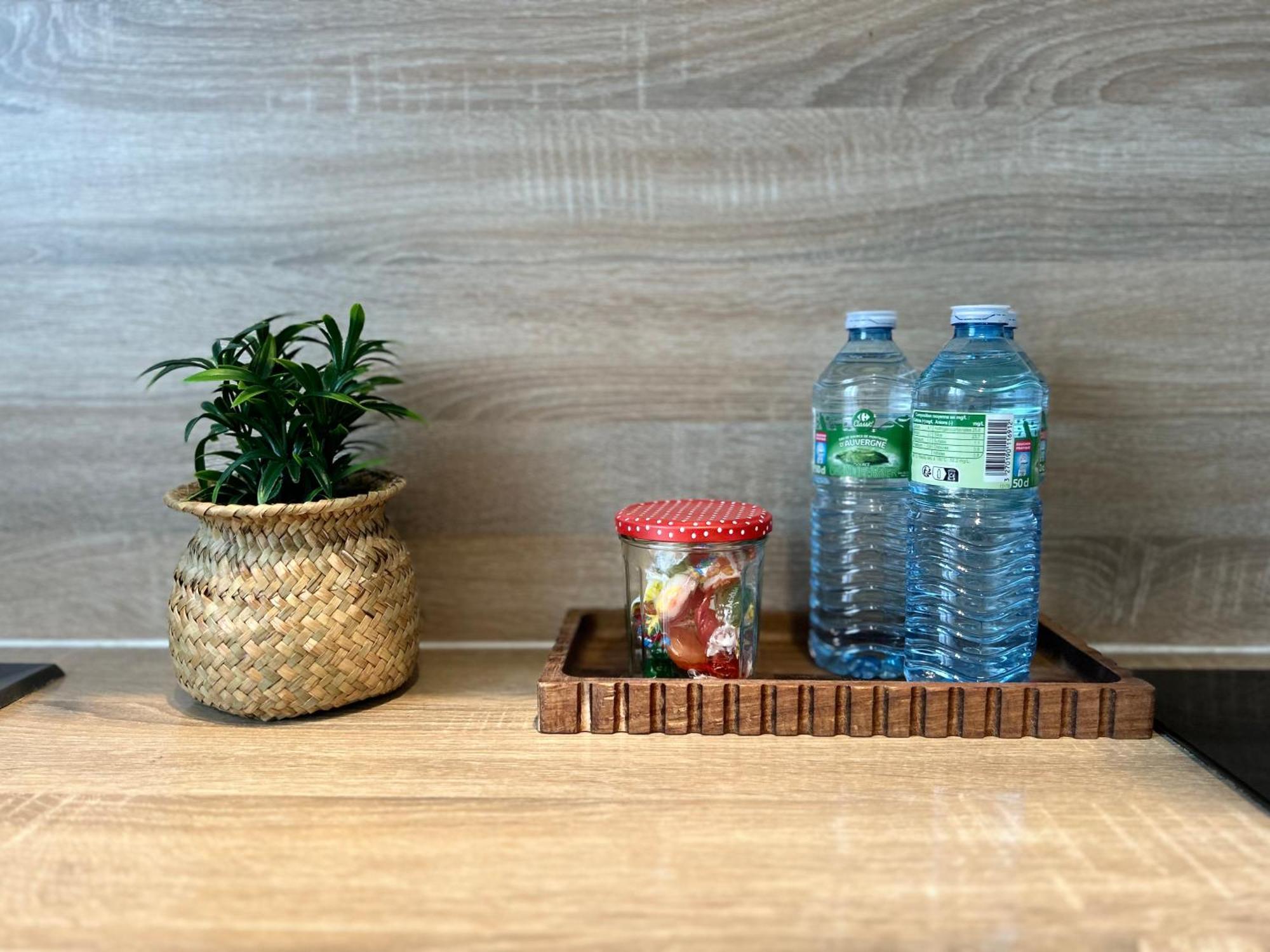 Calme + Stationnement Apartment *